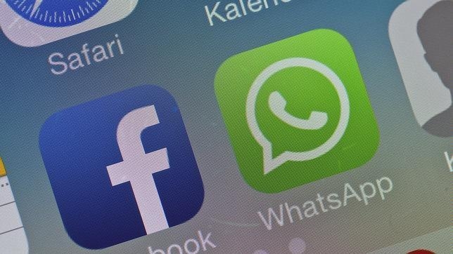 Según la consultora Frost & Sullivan, la compra de la popular aplicación de mensajería por Facebook afectaría los ingresos de los operadores de SMS de la región. Foto:abc.es