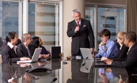 Dirigir una empresa no es tarea fácil, sin embargo es bueno usar la inteligencia emocional. Foto:guiadeposgrados.com