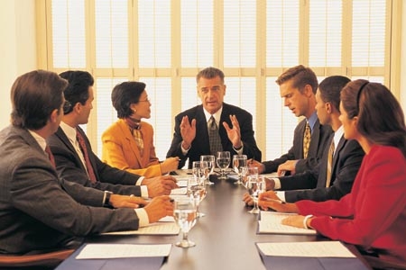 Comunicar a empleados y accionistas sobre la salud del CEO previene de rumores sobre el rumbo de la empresa. Foto:cesarduarte.pe