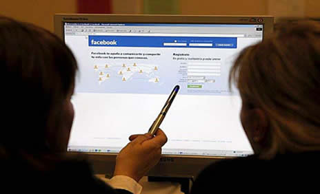 hace infelices a los usuarios Facebook?
