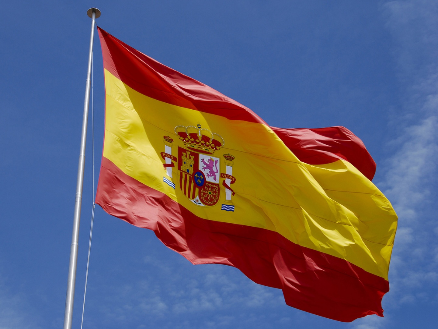más de la mitad de los españoles tiene otro empleo