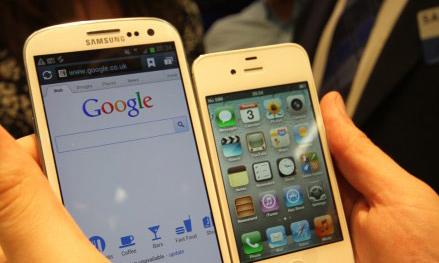 iphone-vs-Samsung-galaxy-S31