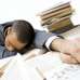No dormir bien es un hábito que genera baja productividad laboral. Foto:bureaudesalud.com